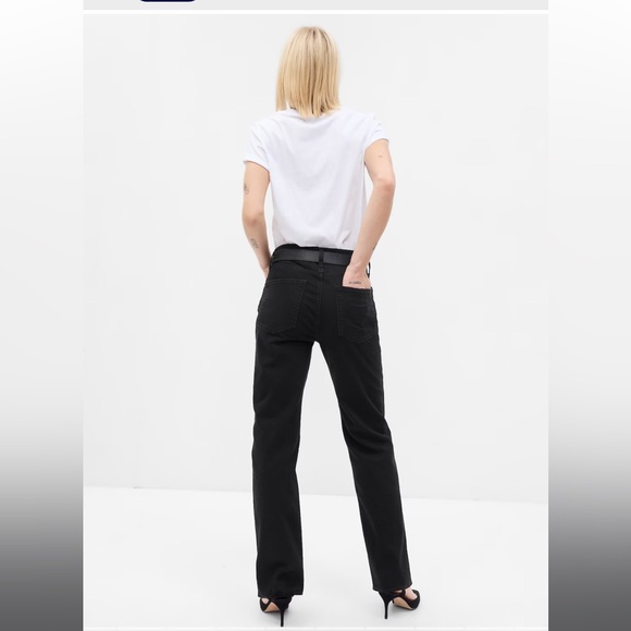 90’s High Rise Loose Jeans - Picture 3 of 10